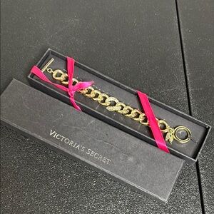 Victoria's Secret Angel Gold Chunky Chain Rhinestone Bracelet Toggle NIB​